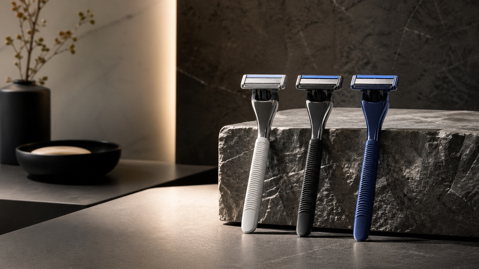 Disposable razors for quick and convenient shaving