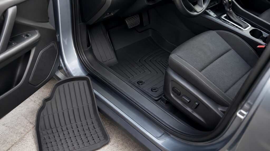 custom floor mats different from universal floor mats explainer hero image for Review Streets