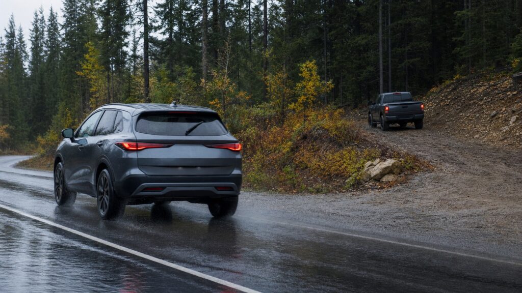 all-wheel drive instead of four-wheel drive explainer hero image for Review Streets