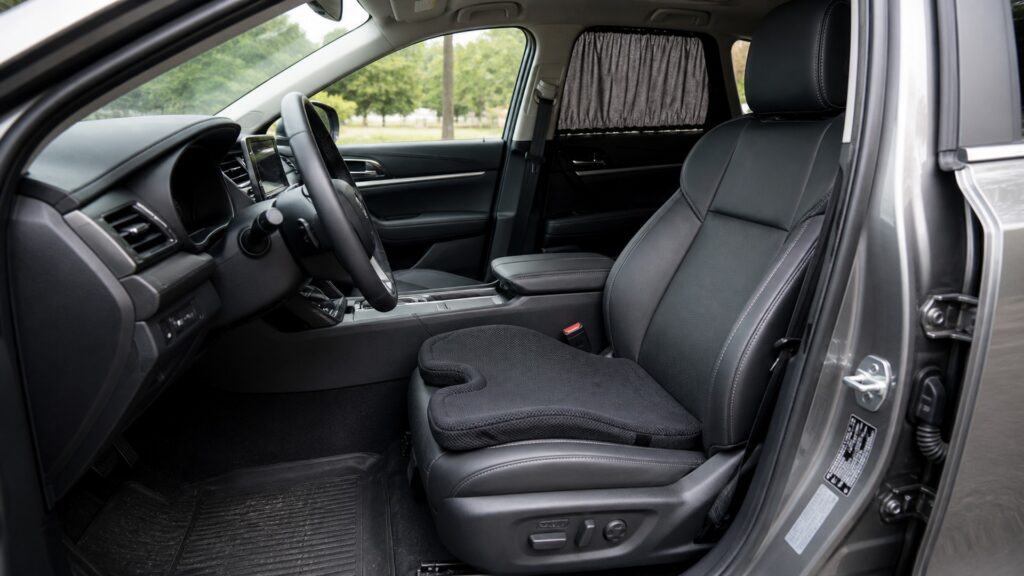 seat cushions explainer hero image for Review Streets
