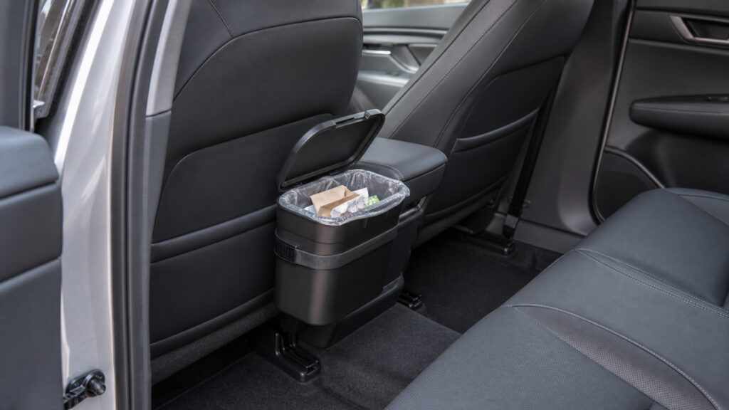 car trash cans explainer hero image for Review Streets