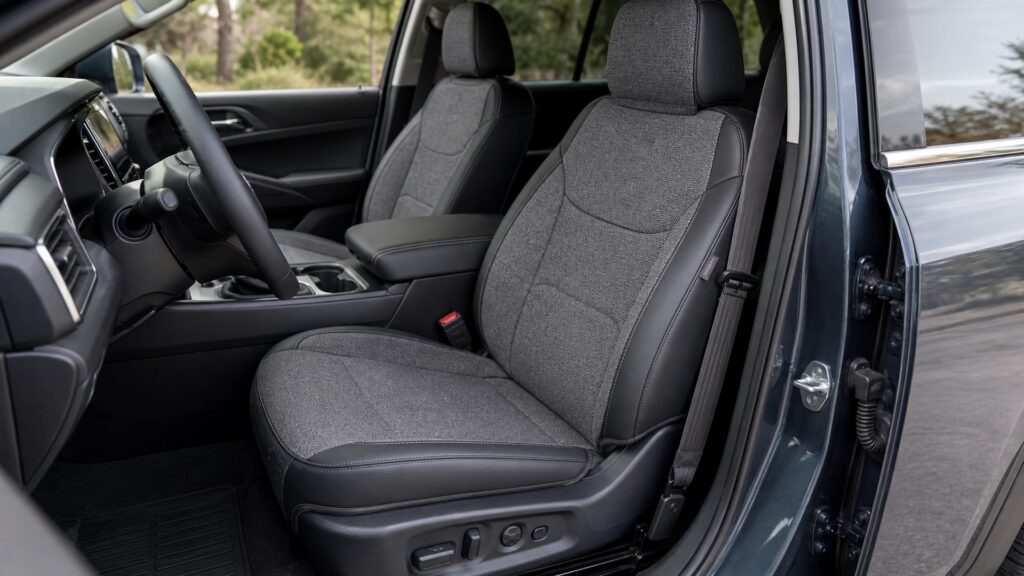 custom fit seat covers explainer hero image for Review Streets