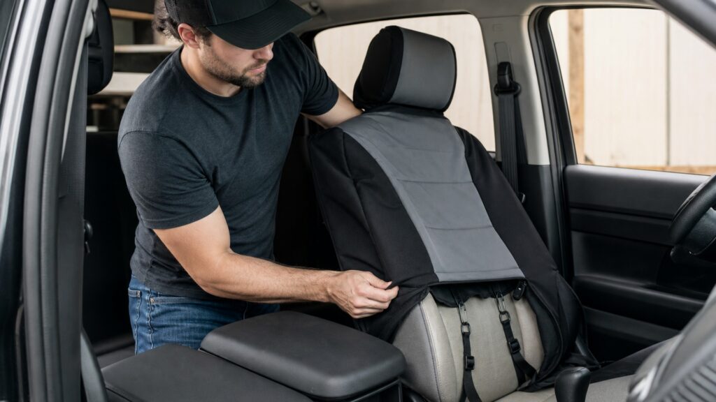 universal seat covers explainer hero image for Review Streets