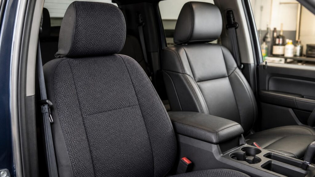 universal seat covers explainer hero image for Review Streets