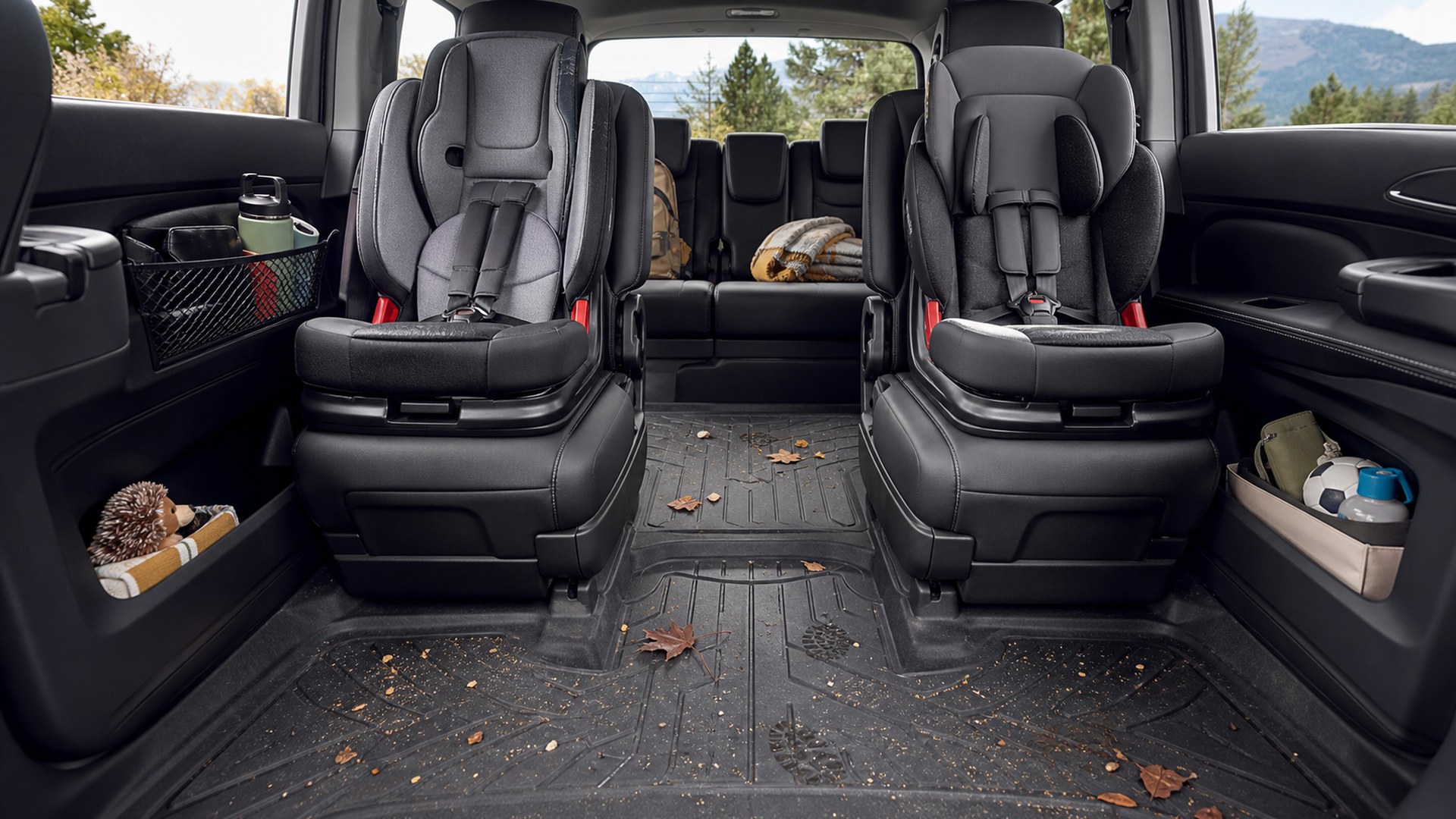 All-Weather Floor Mats Buying Guide for Family Vehicle Organization