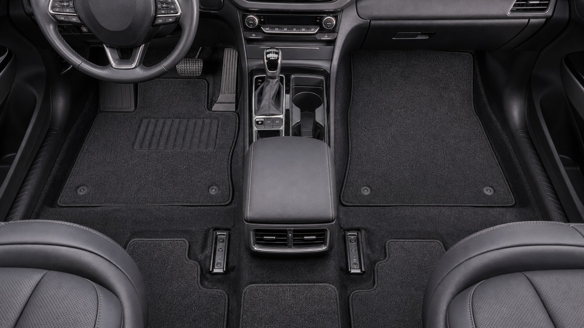 How to Choose Carpet Floor Mats for Seat, Dash, and Console Layouts