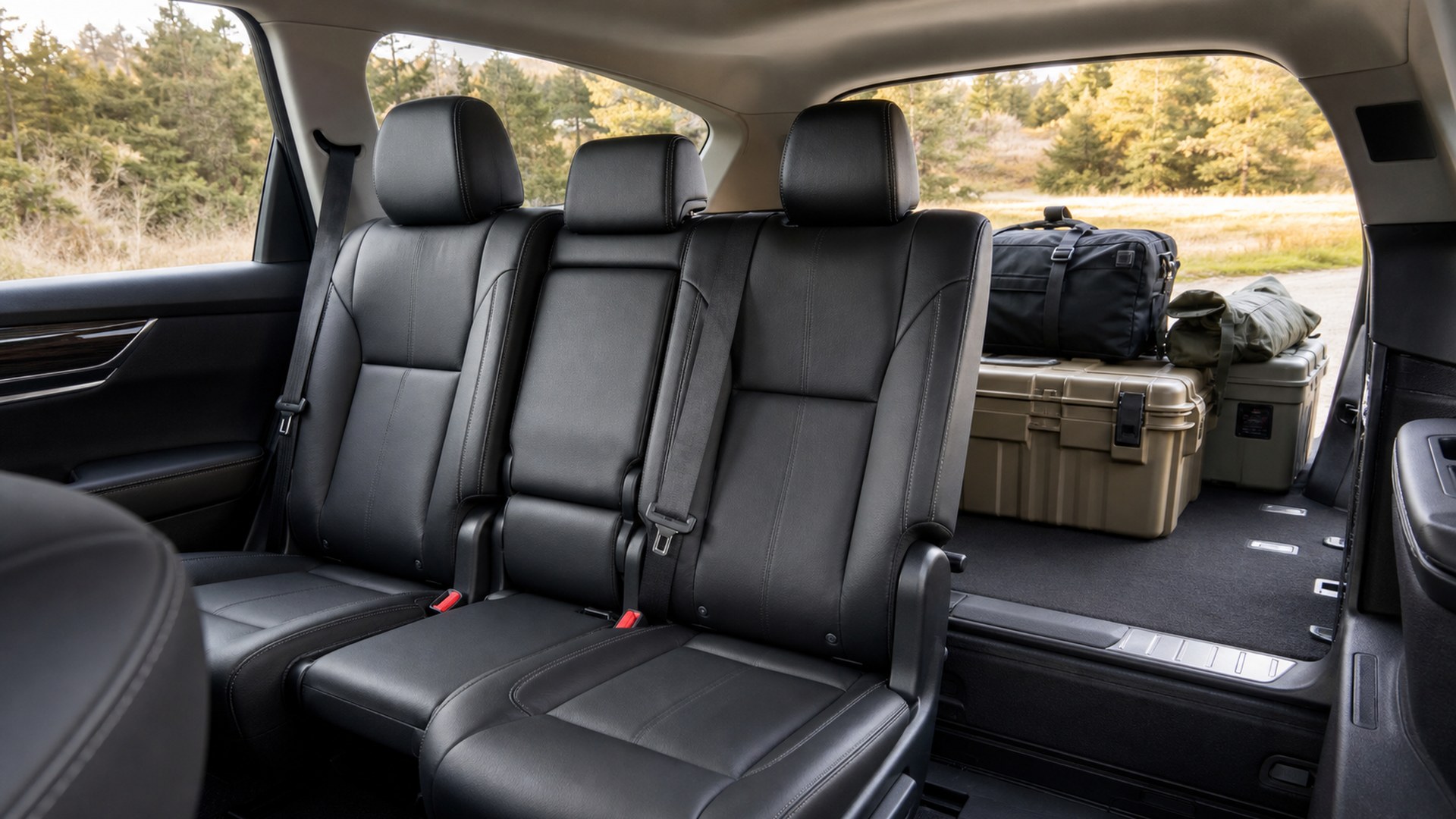 How to Choose Leather Seat Covers for Cargo and Storage Planning