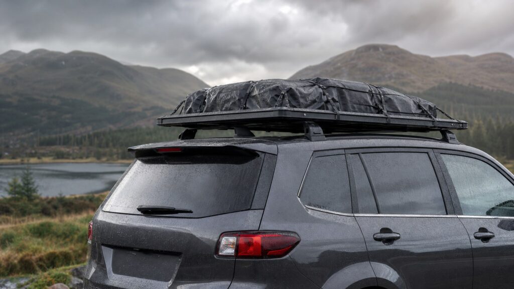 roof racks shopping setup for weather and road protection with practical vehicle-focused details