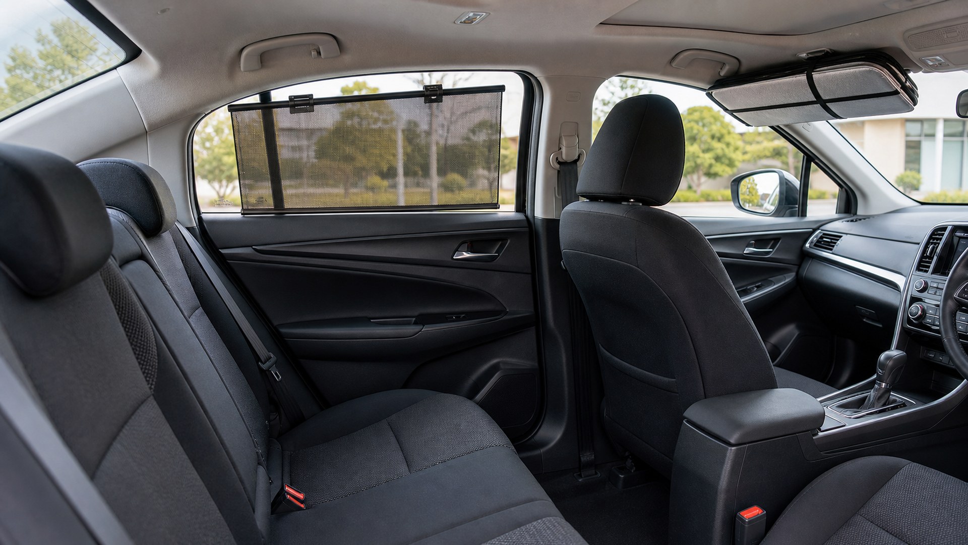How to Choose Sun Shades for Ride-Share and Commuter Cars