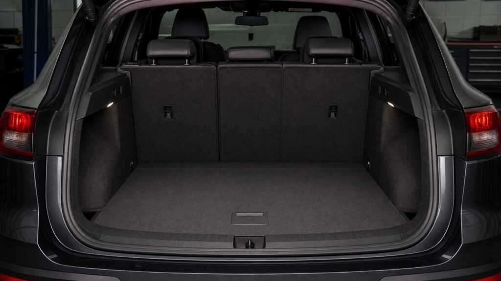 trunk lighting kits shopping setup for inspection and compliance needs with practical vehicle-focused details