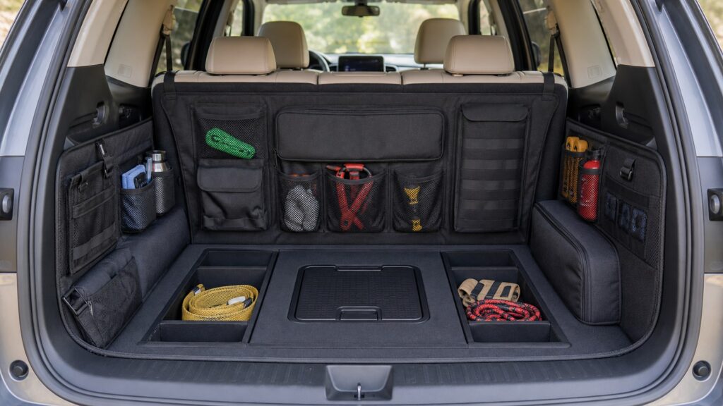 trunk organizers shopping setup for seat, dash, and console layouts with practical vehicle-focused details