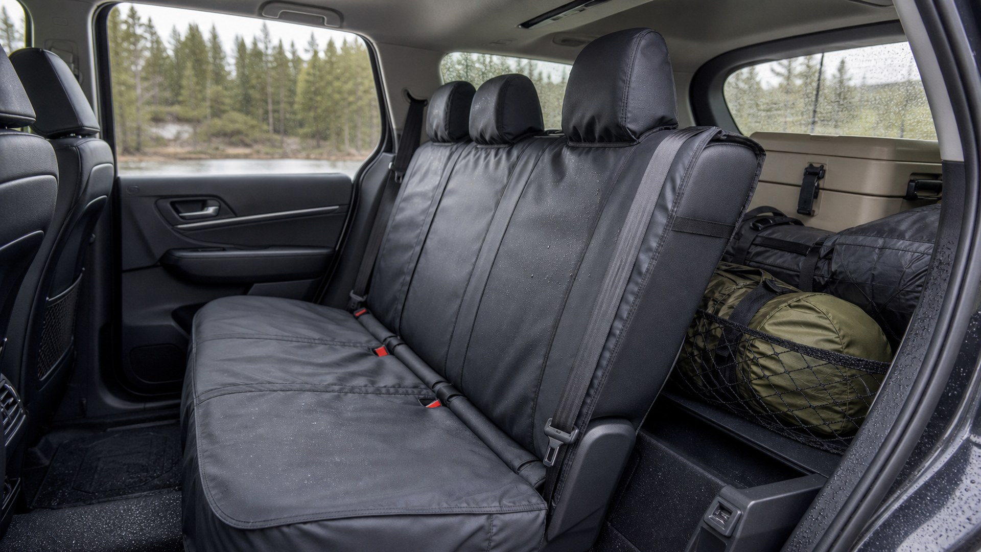 How to Choose Waterproof Seat Covers for Cargo and Storage Planning