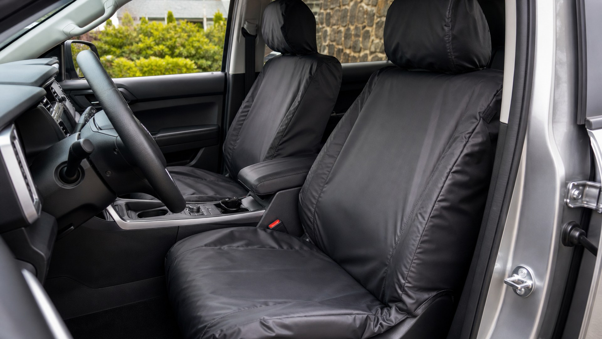 How to Choose Waterproof Seat Covers for Interior Fitment Checks