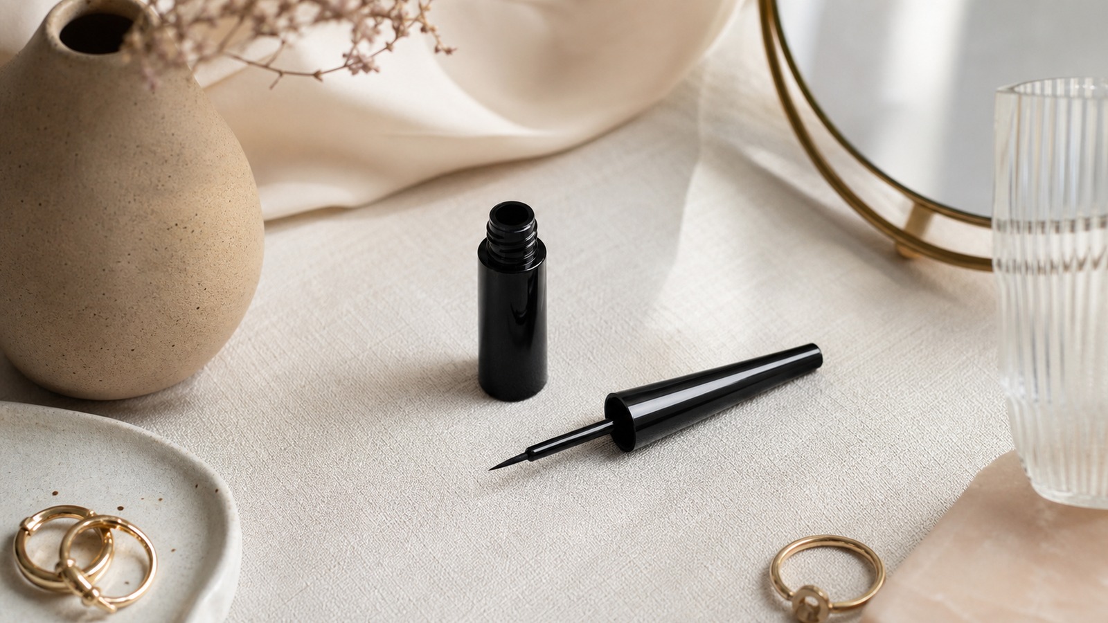 Liquid Eyeliner