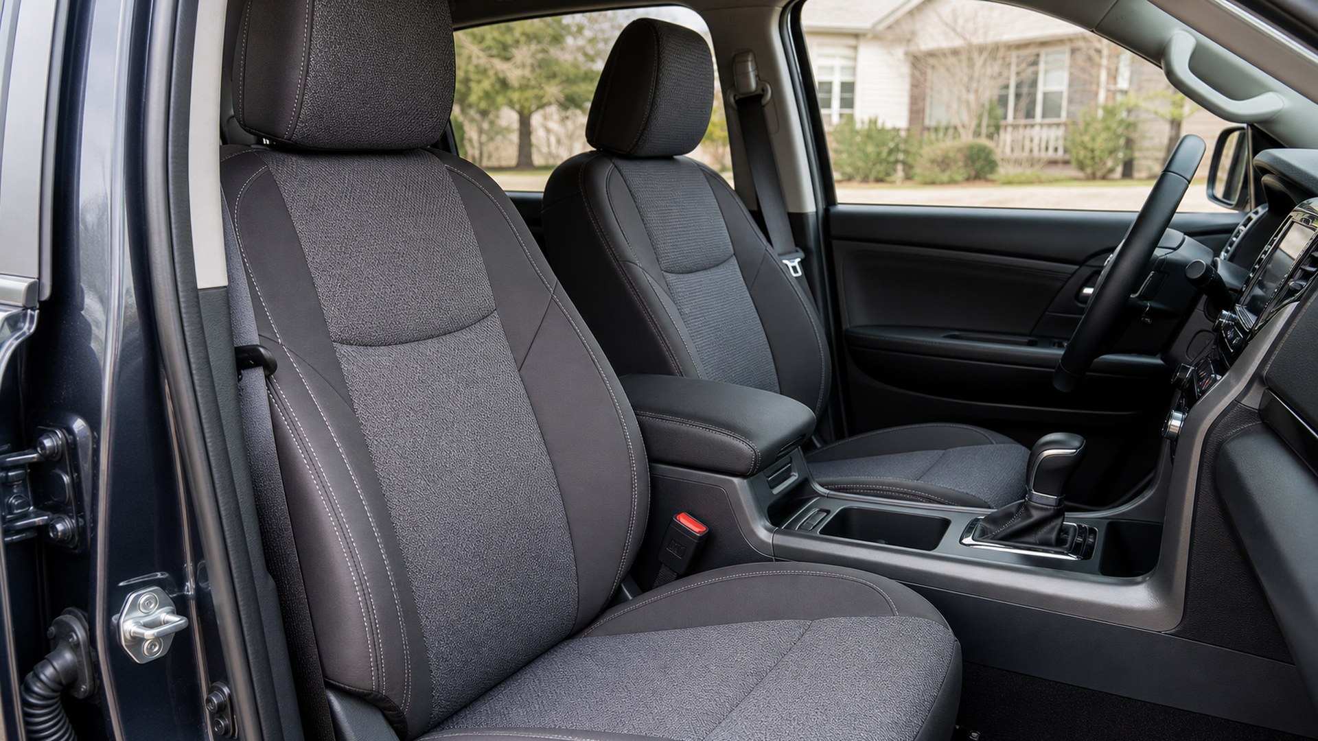 Universal Seat Covers Buying Guide for Cabin Comfort Upgrades
