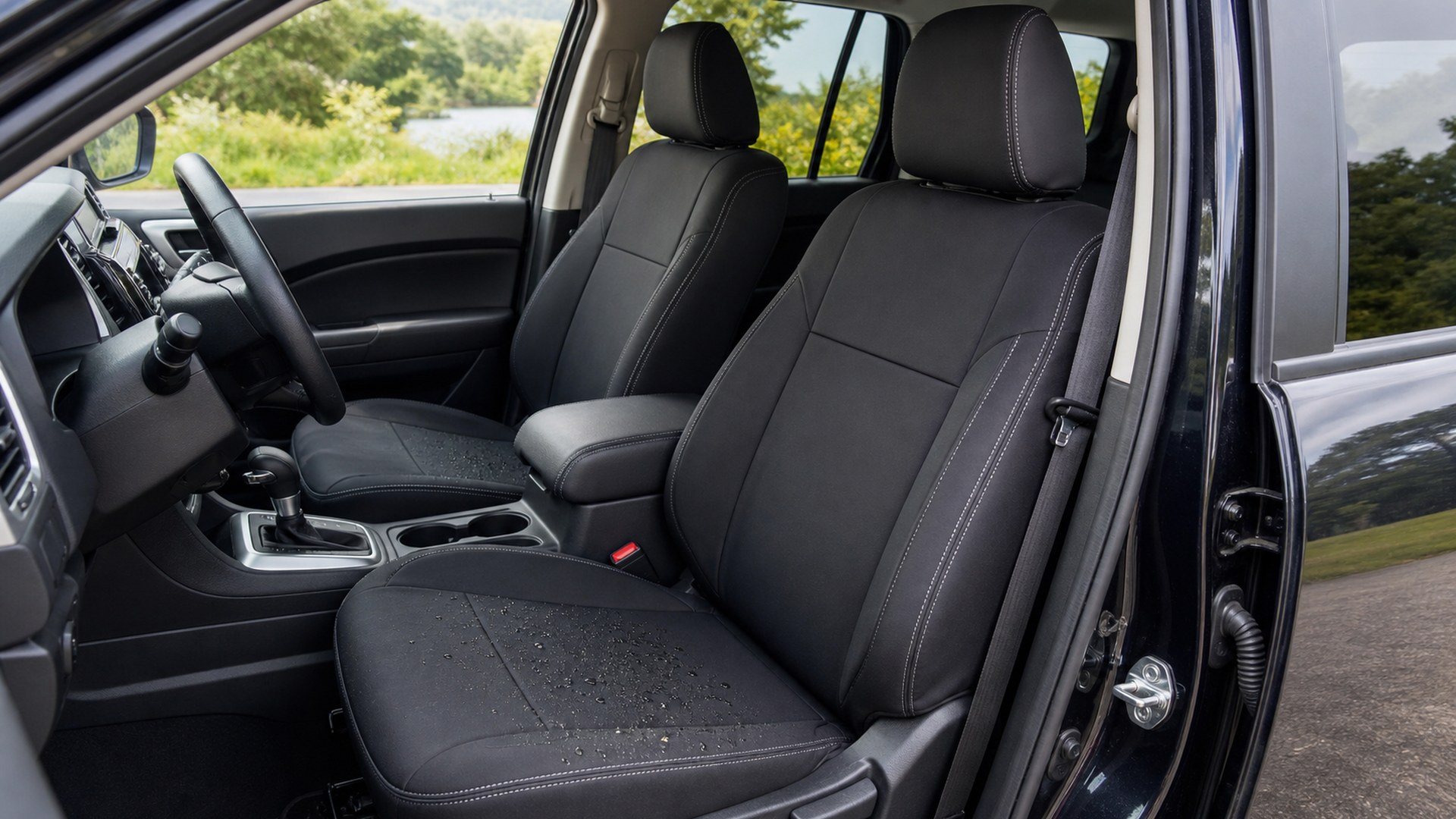 Universal Seat Covers Buying Guide for Seat Protection Protection Needs
