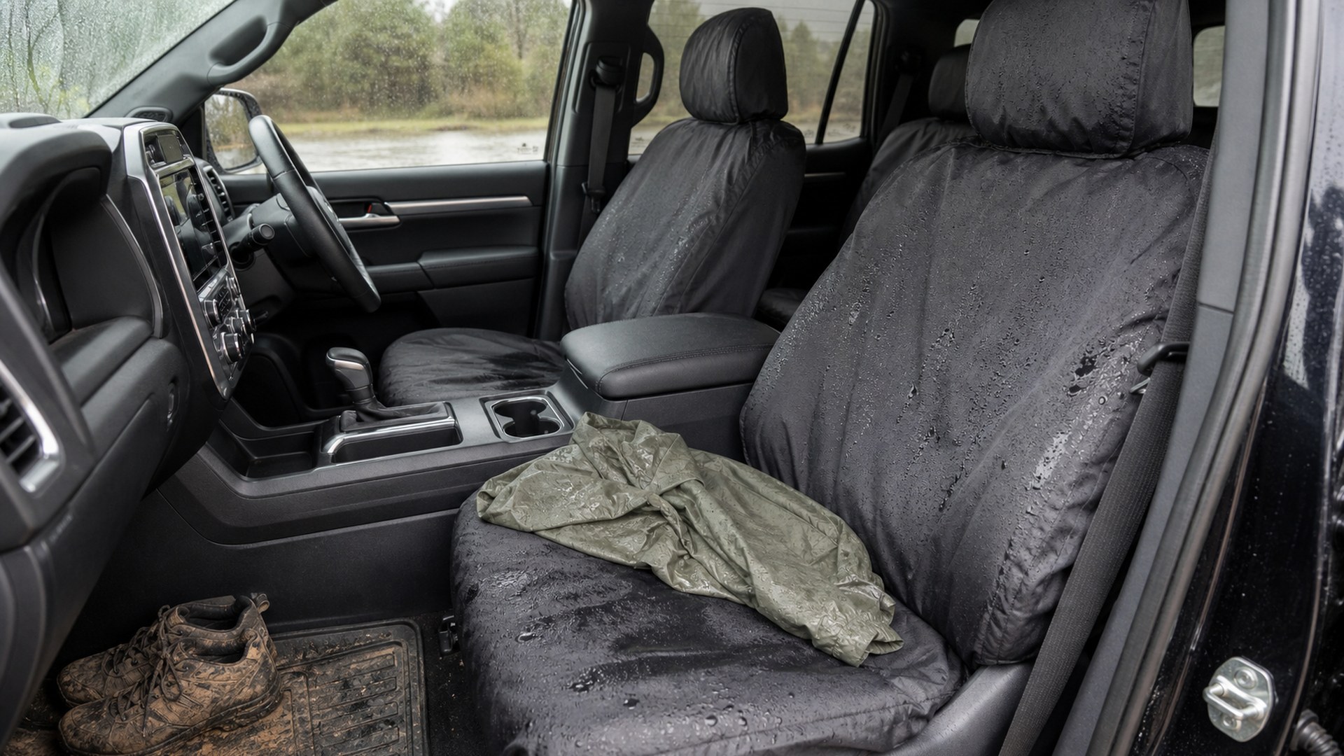Waterproof Seat Covers Buying Guide for All-Weather Interior Use