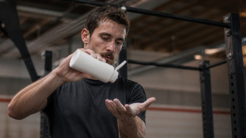liquid grip chalk movement pattern explainer hero image for Review Streets