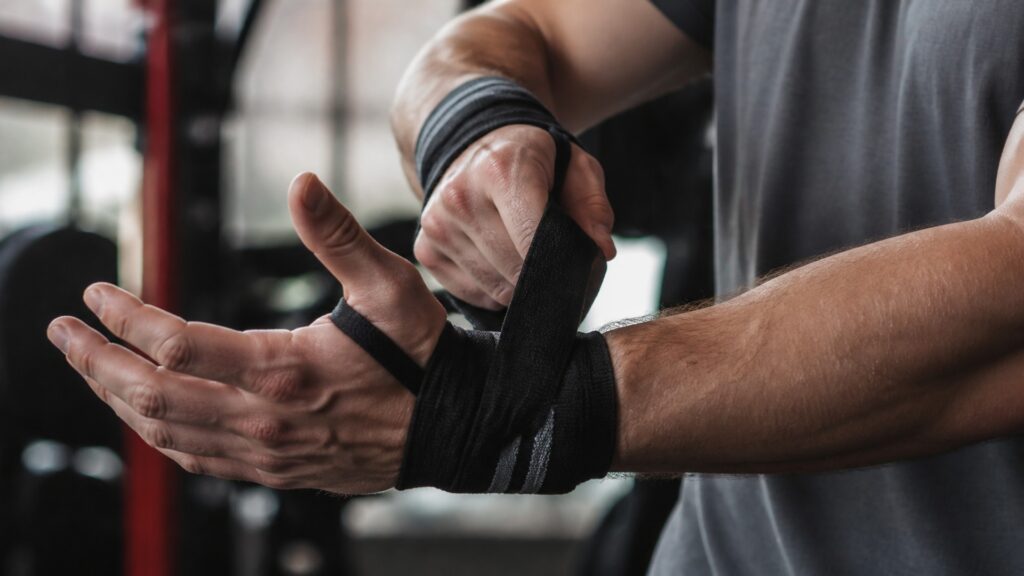 wrist wraps movement pattern explainer hero image for Review Streets