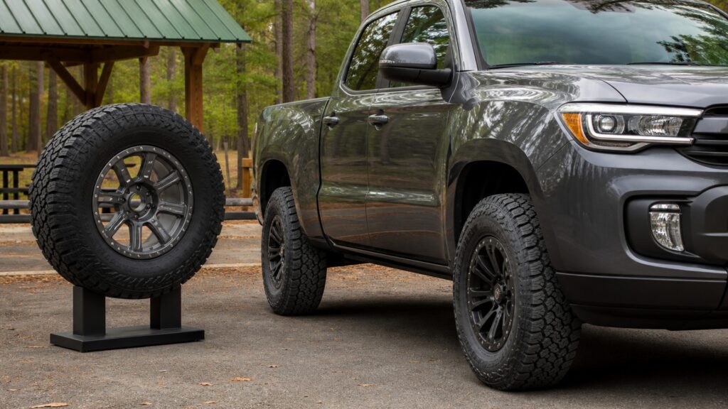 highway terrain tires explainer hero image for Review Streets