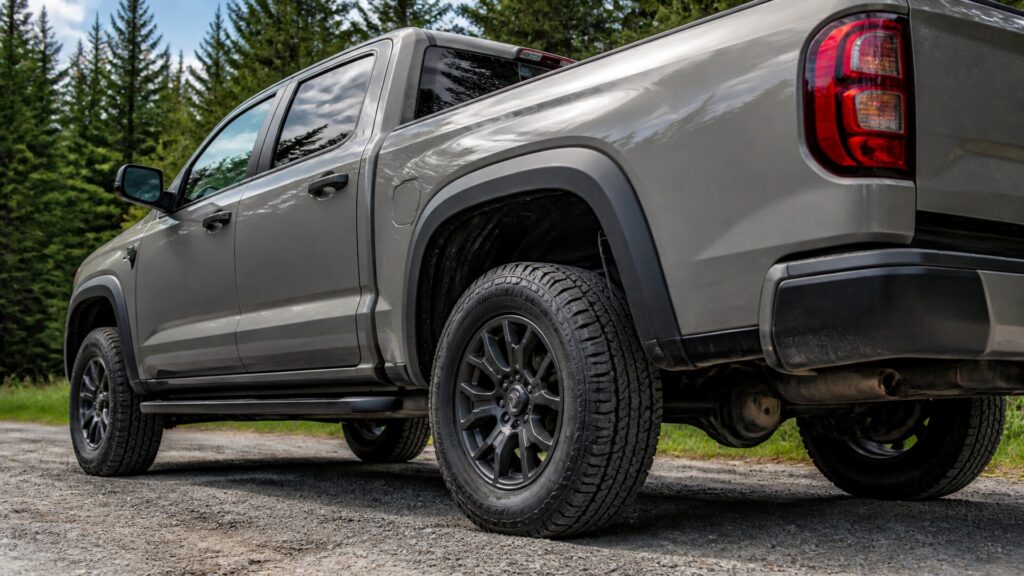hybrid terrain tires explainer hero image for Review Streets