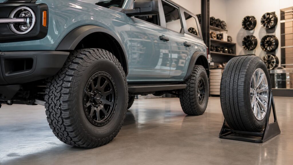 off-road tires explainer hero image for Review Streets