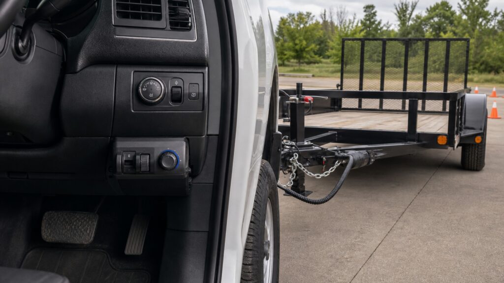 trailer brake controllers explainer hero image for Review Streets