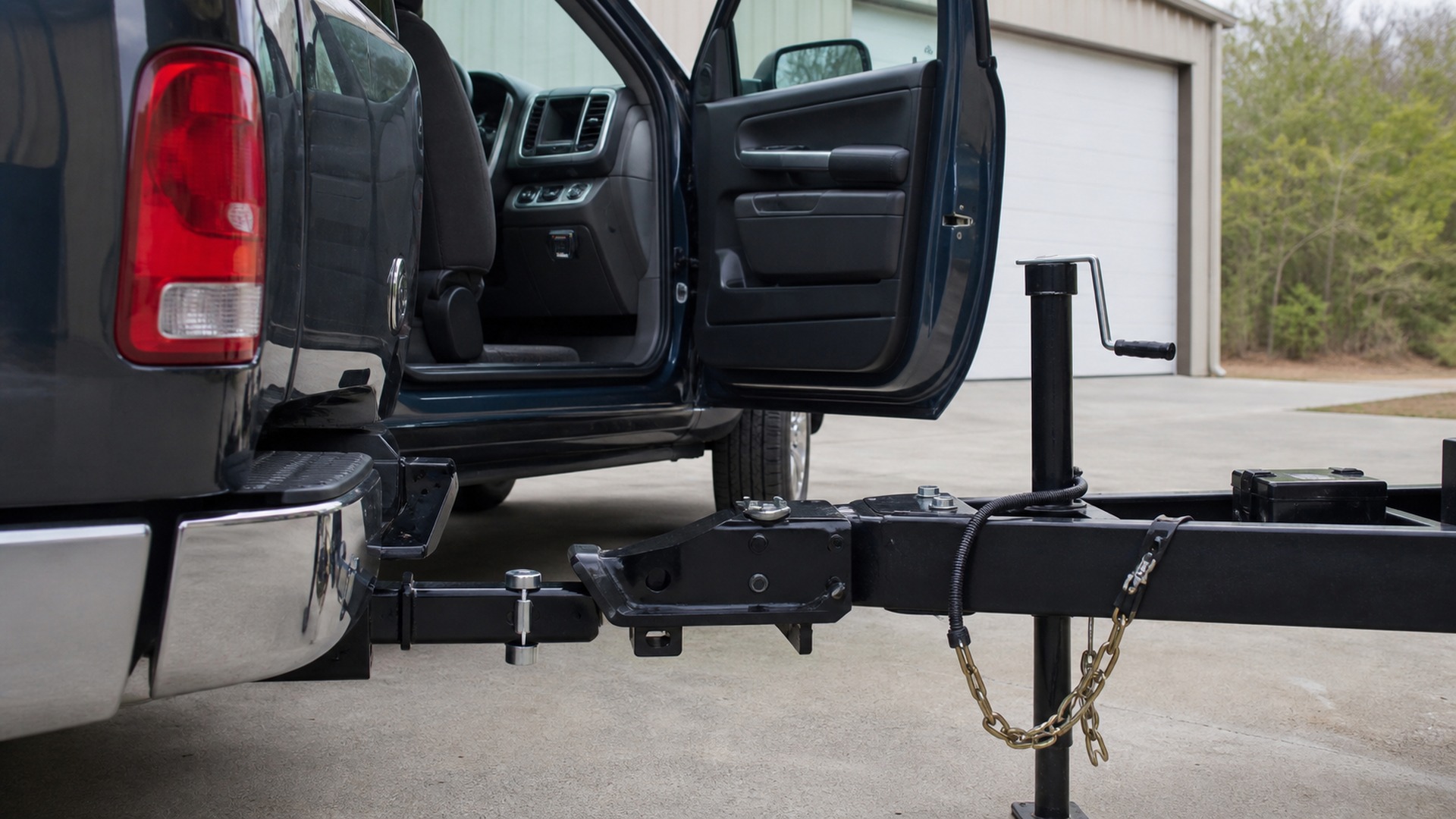 What Makes Trailer Hitch Locks Different from Trailer Brake Controllers
