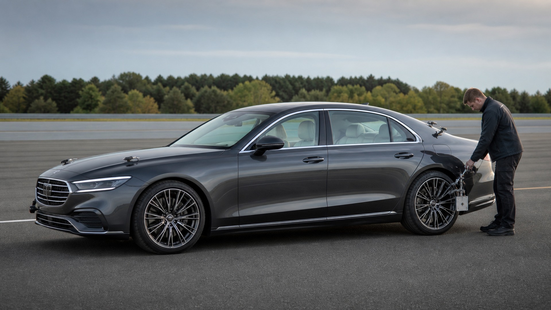 Why Luxury Sedans Operating Function Matters
