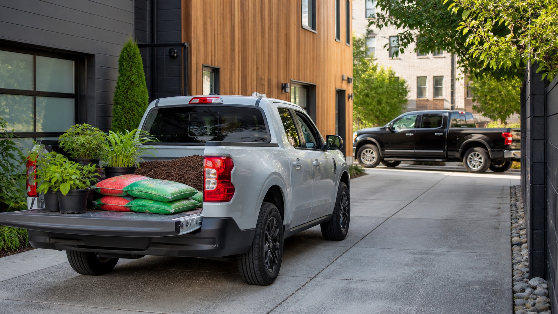 When to Use Compact Pickup Trucks Instead of Full Size Pickup Trucks
