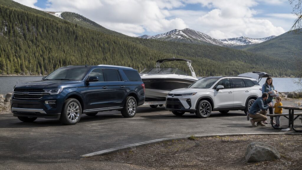 full size suvs explainer hero image for Review Streets