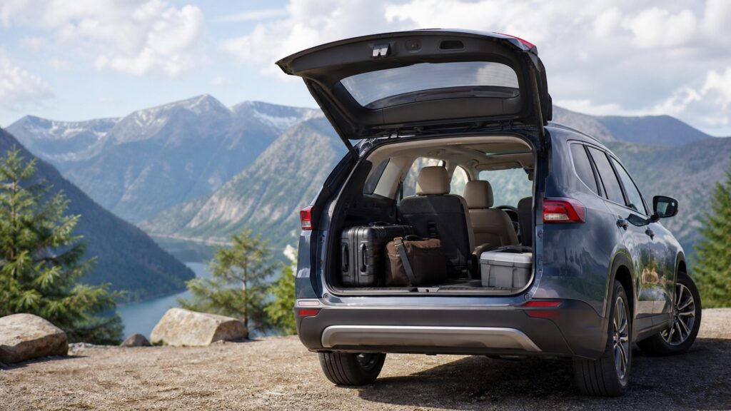 midsize suvs explainer hero image for Review Streets