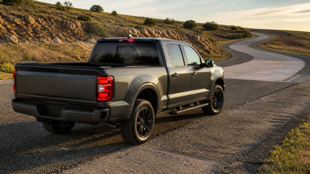 full size pickup trucks shopping setup for test drive priorities with practical vehicle-focused details