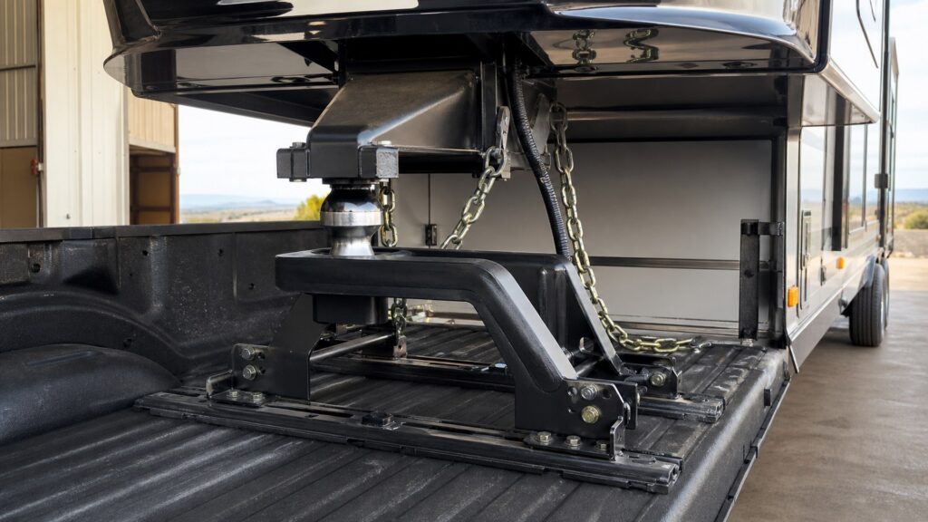 gooseneck hitches shopping setup for hitch class and payload limits with practical vehicle-focused details