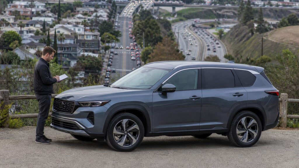 hybrid suvs shopping setup for test drive priorities with practical vehicle-focused details