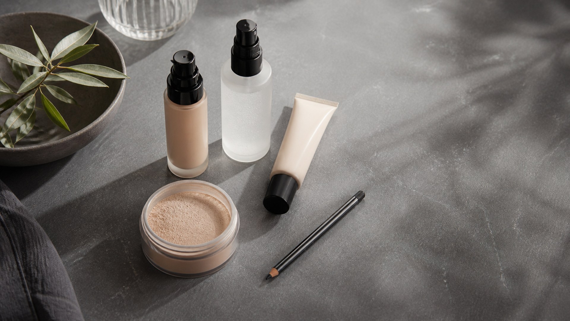 How to Choose Makeup Products for Long Wear