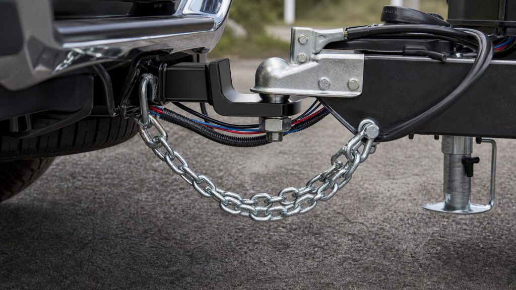 trailer safety chains shopping setup for trailer wiring and braking with practical vehicle-focused details
