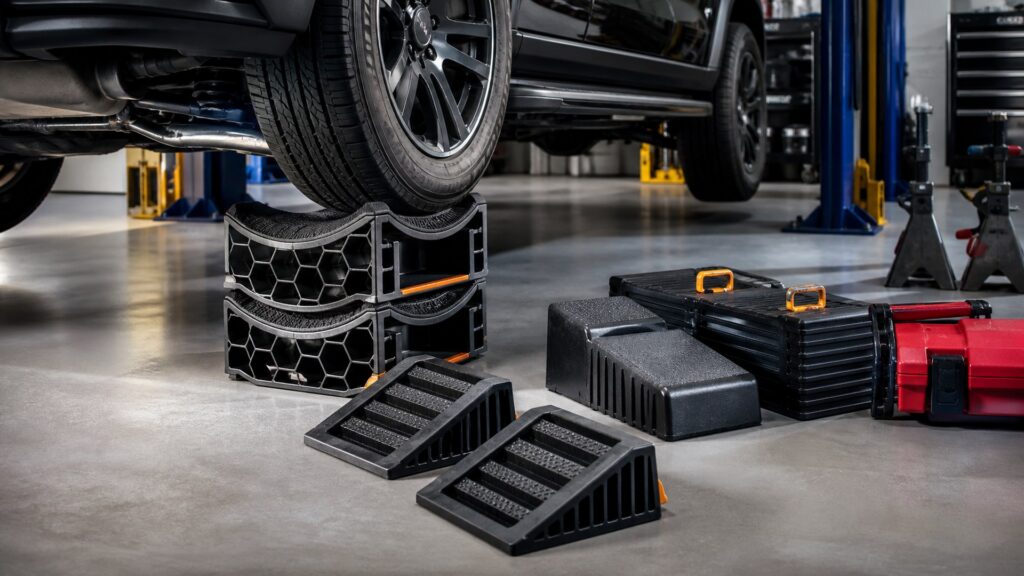 wheel cribs shopping setup for lift and safety requirements with practical vehicle-focused details